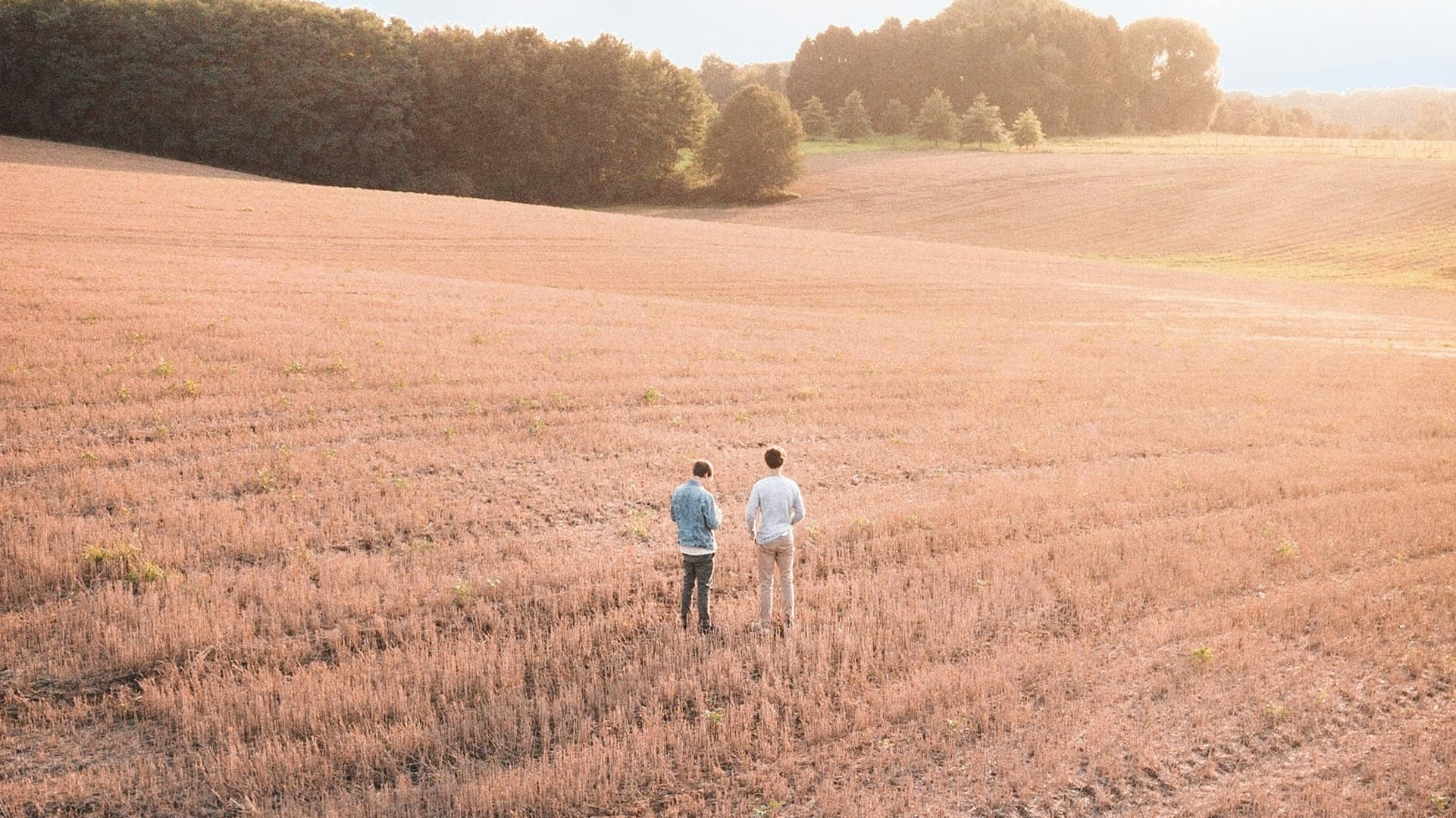 De mãos dadas com nossos clientes